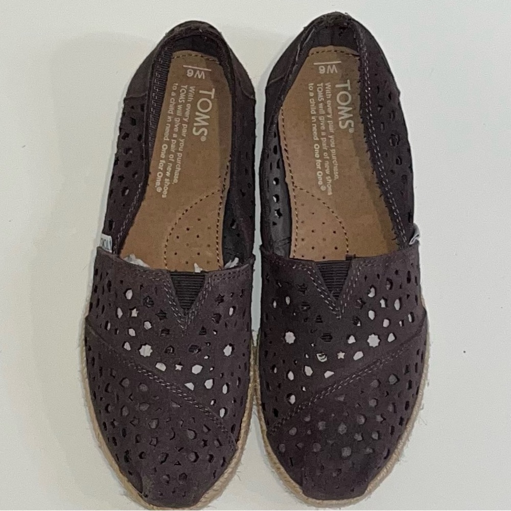 TOMS Moroccan suede Espadrilles Women’s sz 6 NWOT
